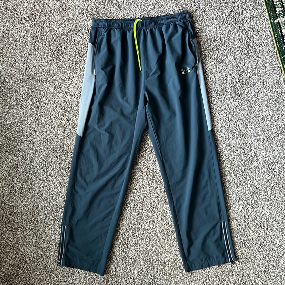 UNDER ARMOUR men’s athletic pants